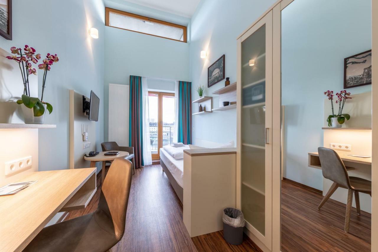 Отель Trip Center 4*